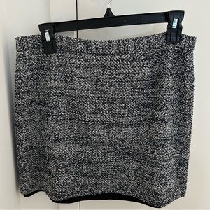 THEORY (nwot) Work Skirt Size 6